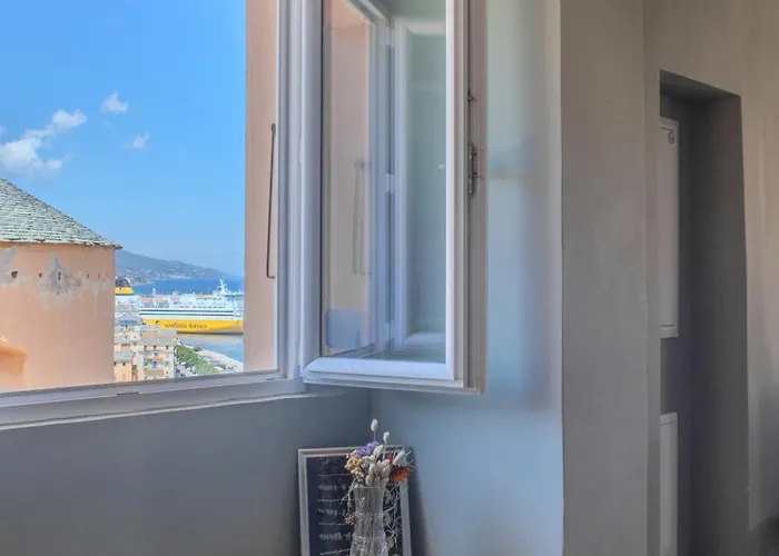 Appartement Casa Mantinum Au Coeur De La Citadelle Bastia (Corsica)